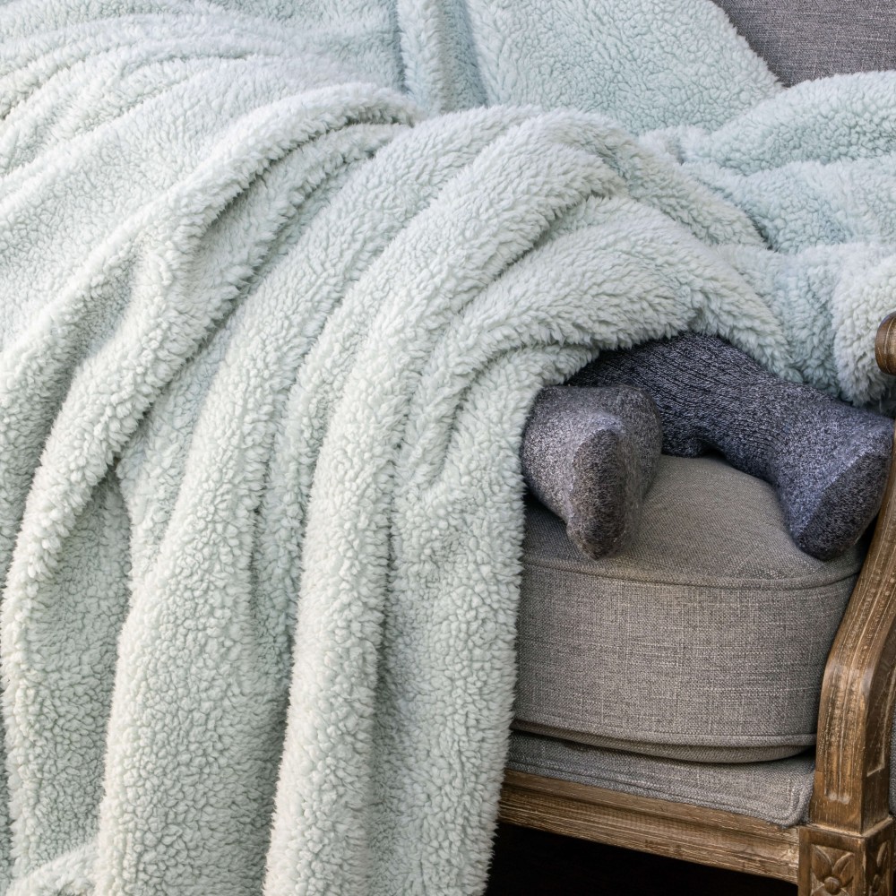 Cloud Duck Egg Blanket Volpes