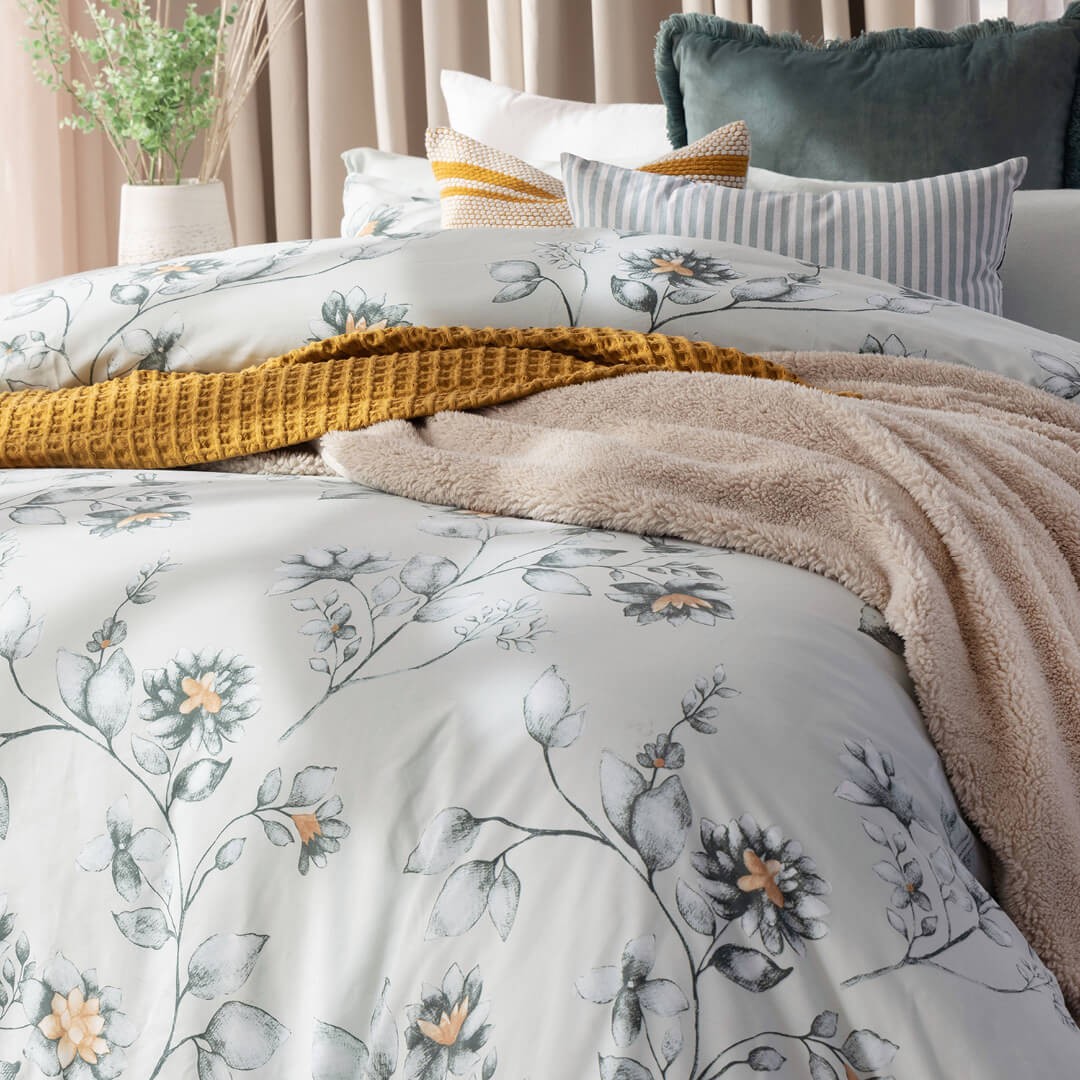 AMELIE GREEN DUVET COVER SET | Volpes